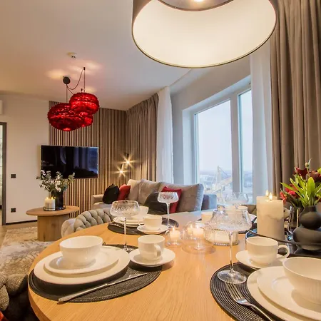 Skyline 14th Floor דירה