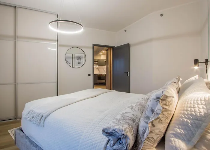 Апартаменты Skyline 14th Floor